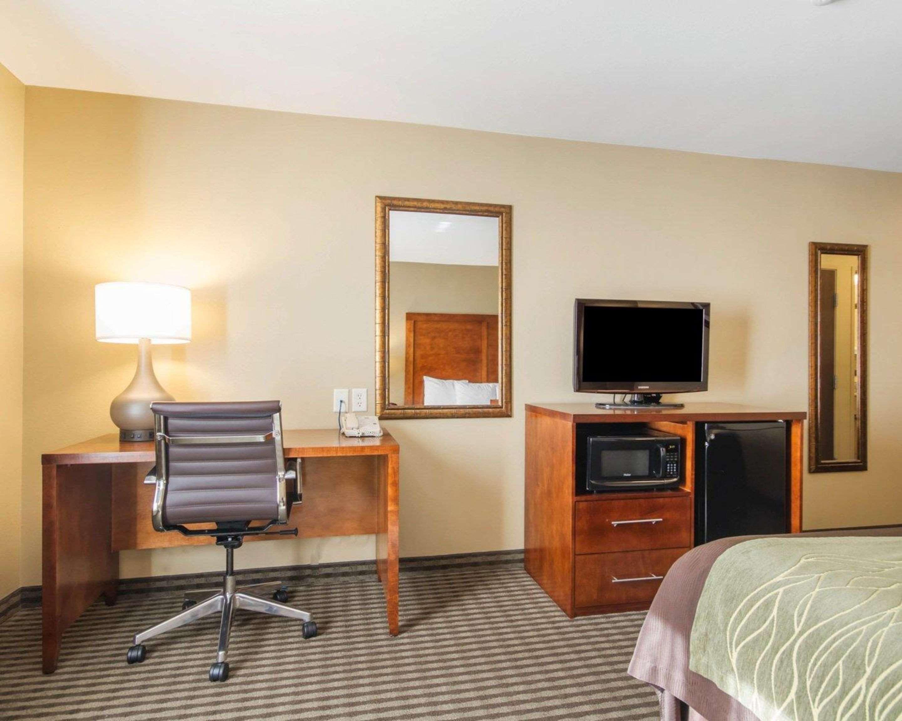 Comfort Inn Plover-Stevens Point Extérieur photo